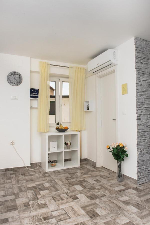 Studio Apartment Bilic Sibenik Luaran gambar